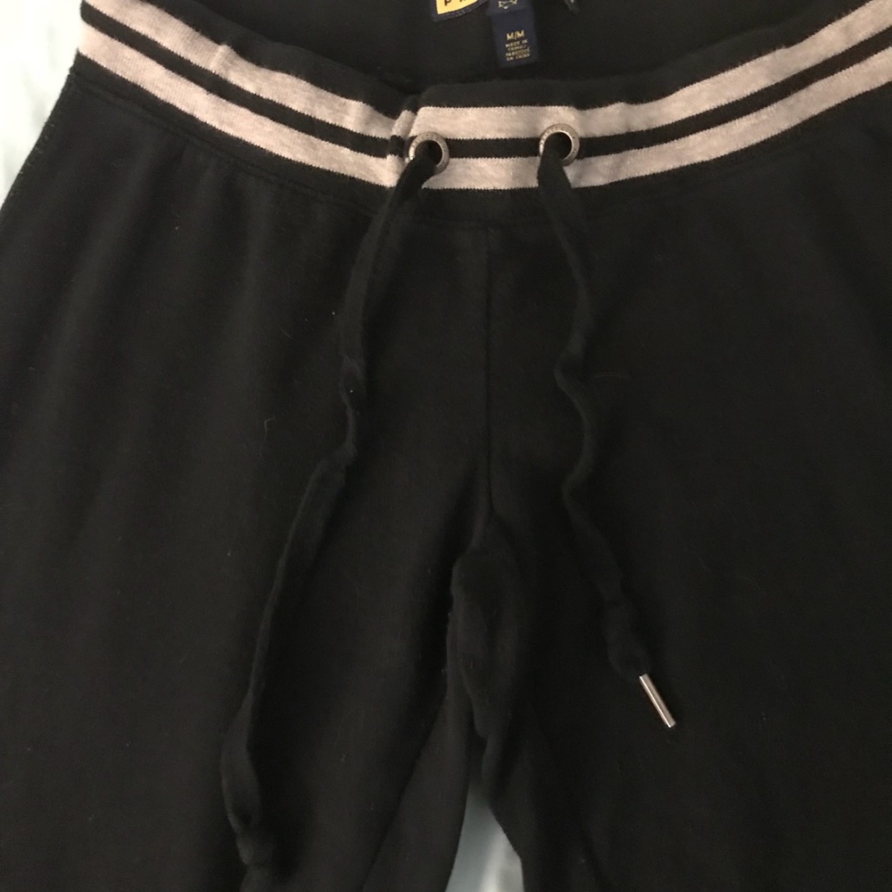 Black sweatpants 🖤